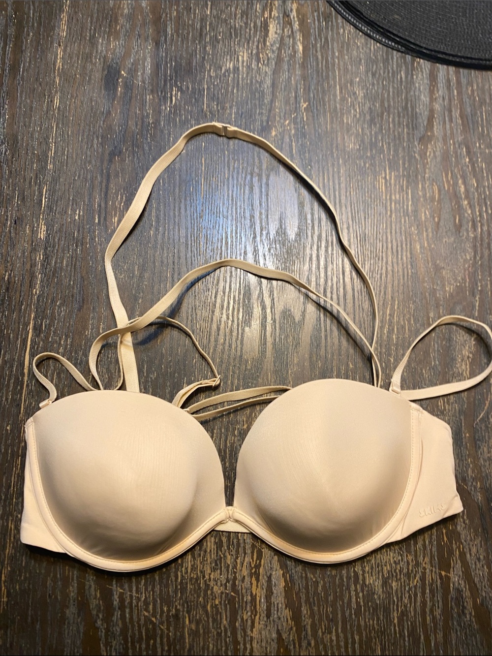Skims multi way underwire Bra sand 34D NWOT creases in pads